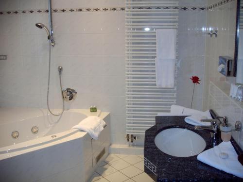 Hotel Alexander Oldenburg Ngoại thất bức ảnh
